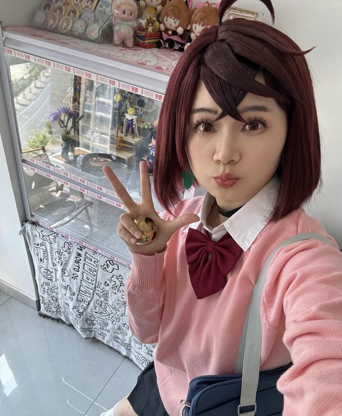 Momo cosplay phong cách nữ tính