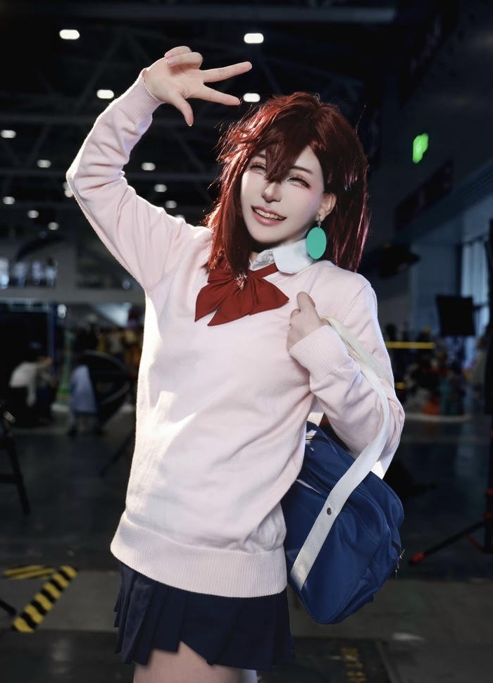 Momo cosplay thần sắc nhẹ nhàng