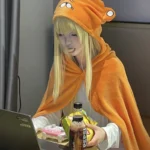 Ảnh Umaru cosplay với ánh nhìn đáng yêu tự nhiên