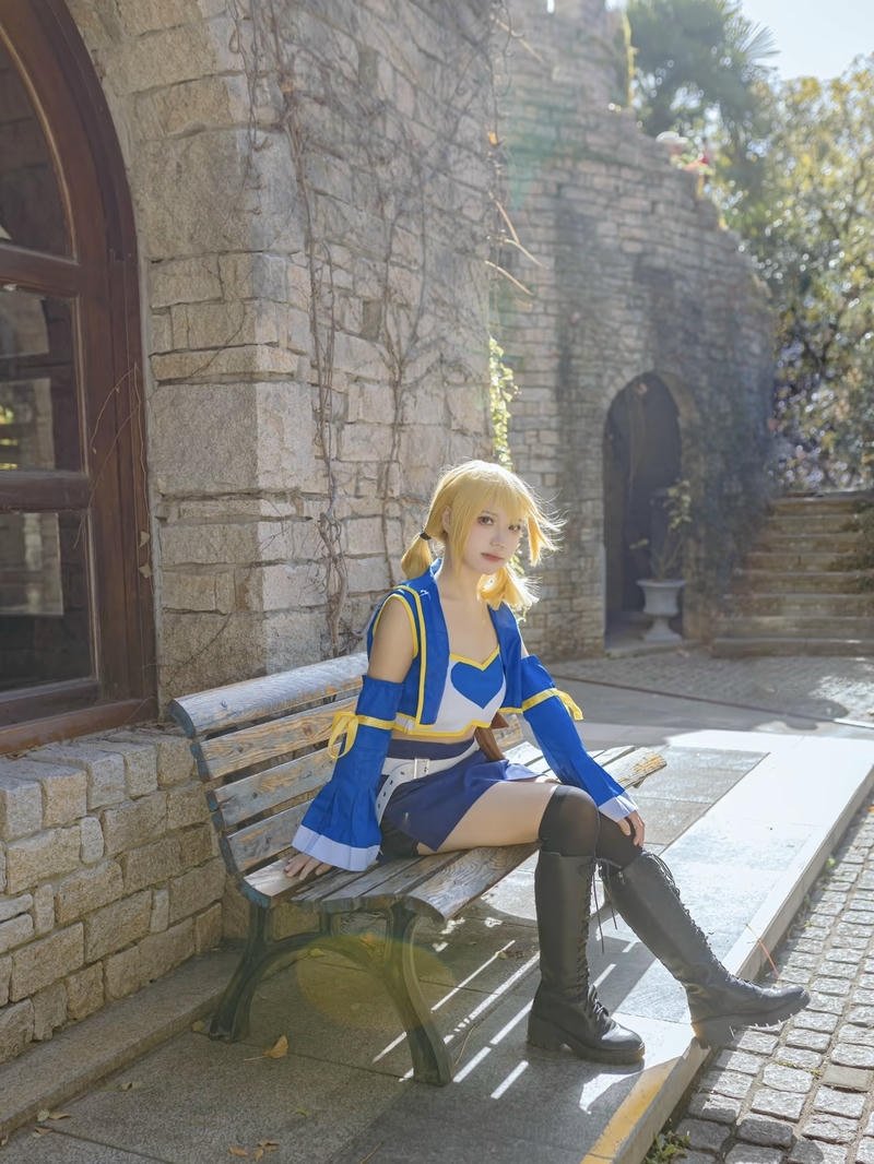 Ảnh cosplay lucy heartfilia phong cách nhân vật Fairy Tail