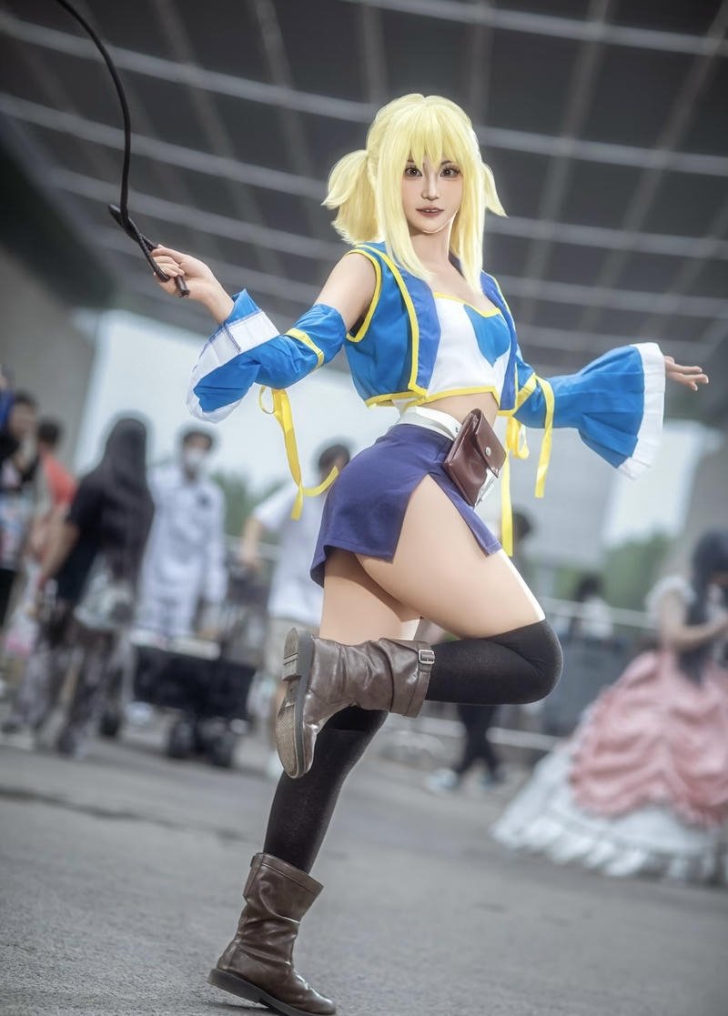 Ảnh lucy heartfilia cosplay phù hợp làm avatar anime