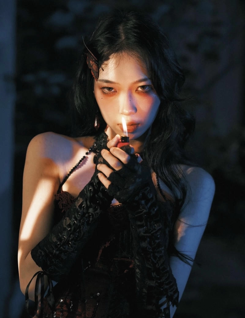 Ánh sáng tối làm nổi bật phong cách bad girl