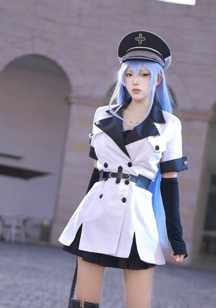 Bức ảnh esdeath cosplay trang phục ấn tượng
