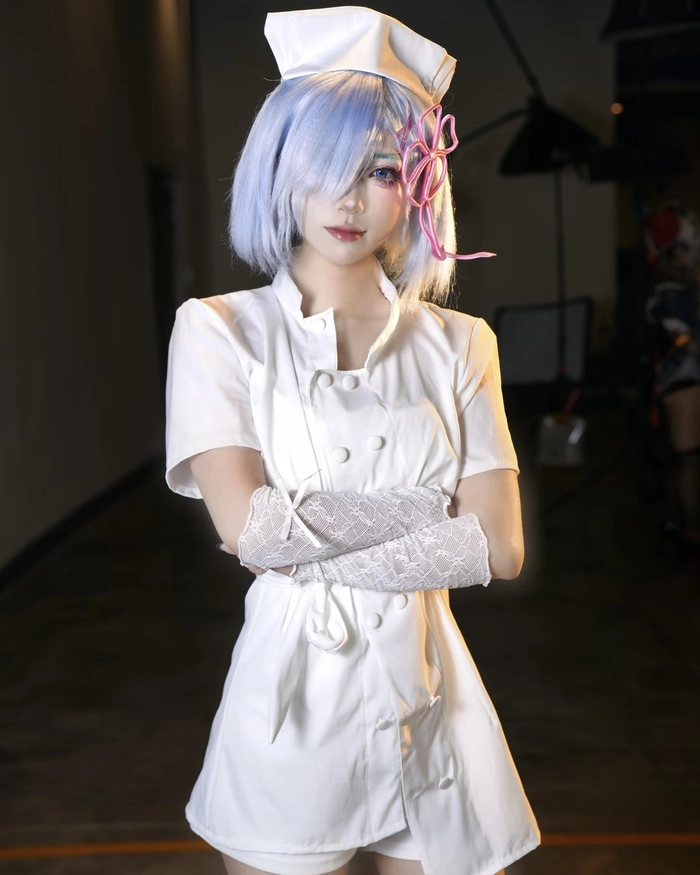 Bức hình cosplay y tá cùng phong cách anime dễ thương