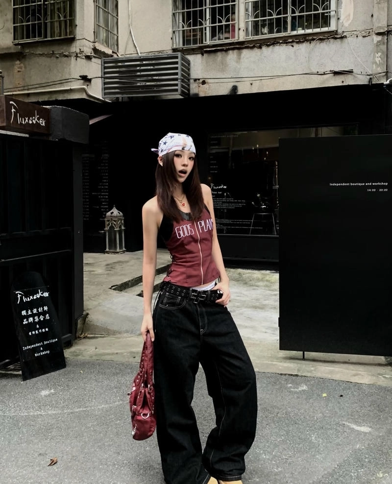 Góc chụp sáng tạo làm nổi bật gái xinh ngầu cá tính