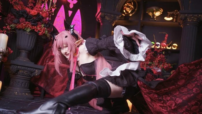 Hình ảnh krul tepes cosplay chất