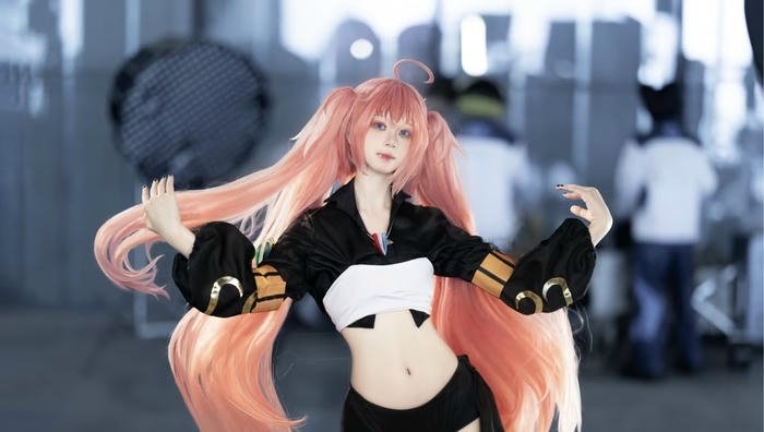 Hình ảnh milim nava cosplay thần sắc mạnh mẽ