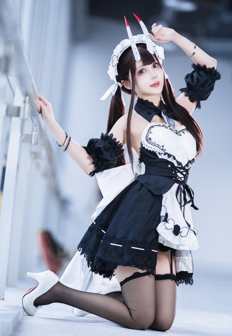 Hình cosplay hầu gái mang vẻ cuốn hút tinh tế