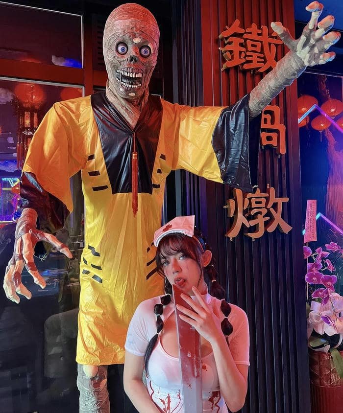 Hình cosplay y tá kinh dị