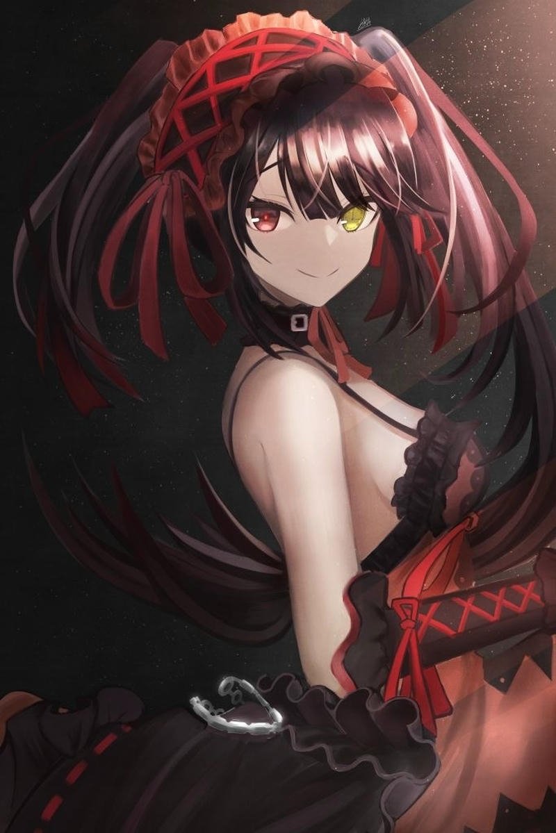 Hình vẽ Kurumi với ánh mắt sắc bén