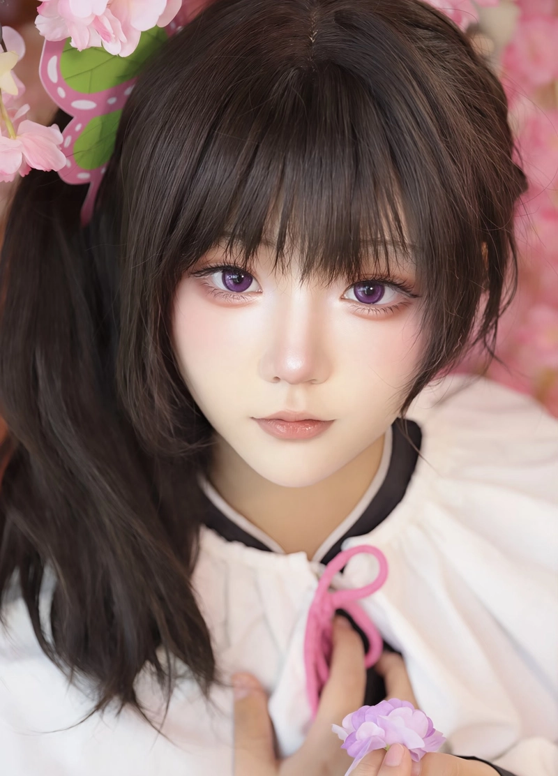 Khung cảnh Kanao cosplay với phong thái tự nhiên