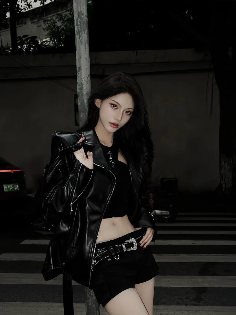 Nét đẹp lạnh lùng được thể hiện qua gái xinh ngầu