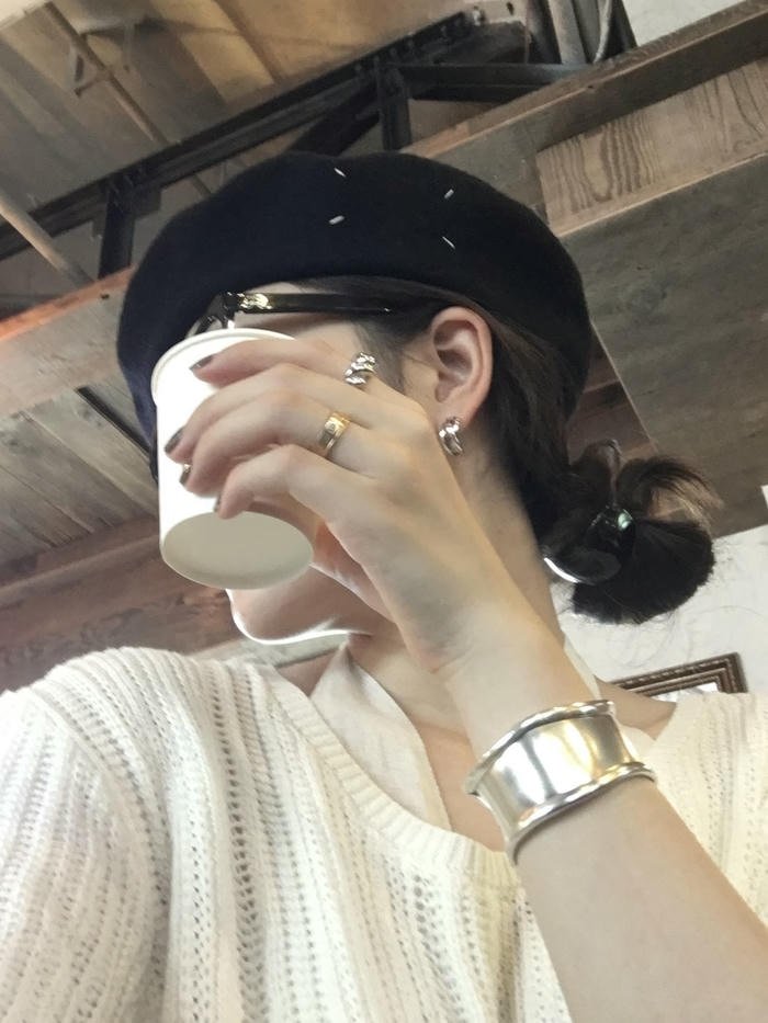 ảnh gái Trung Quốc che mặt nền trắng