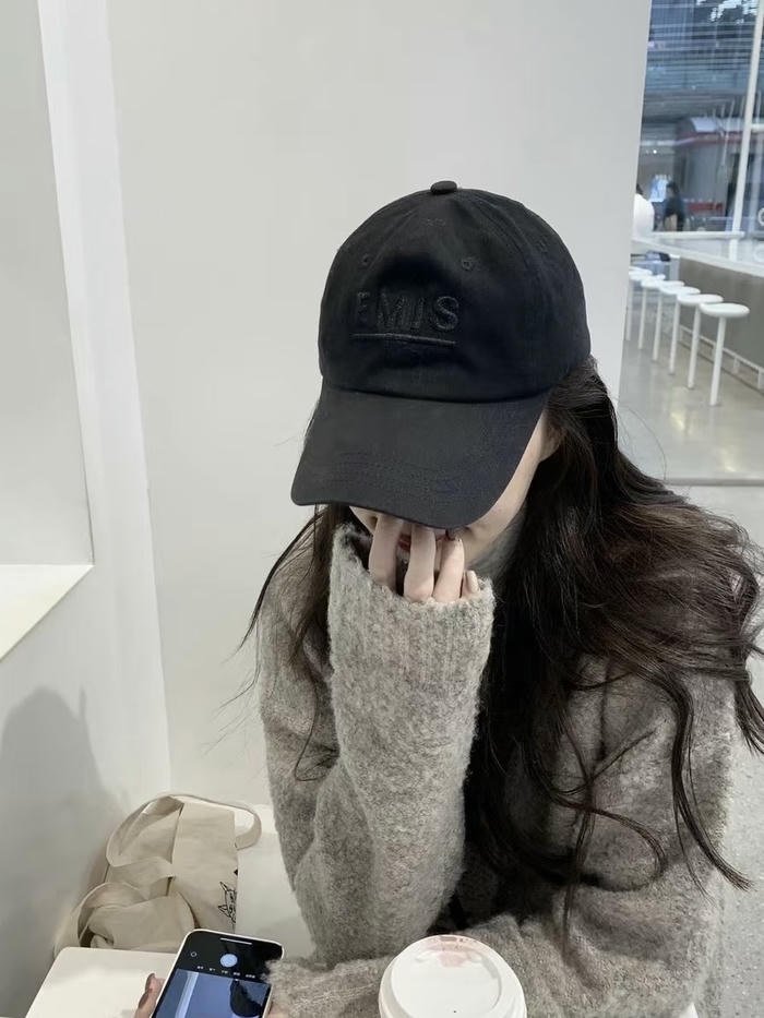 ảnh gái Trung Quốc che mặt tóc xoăn