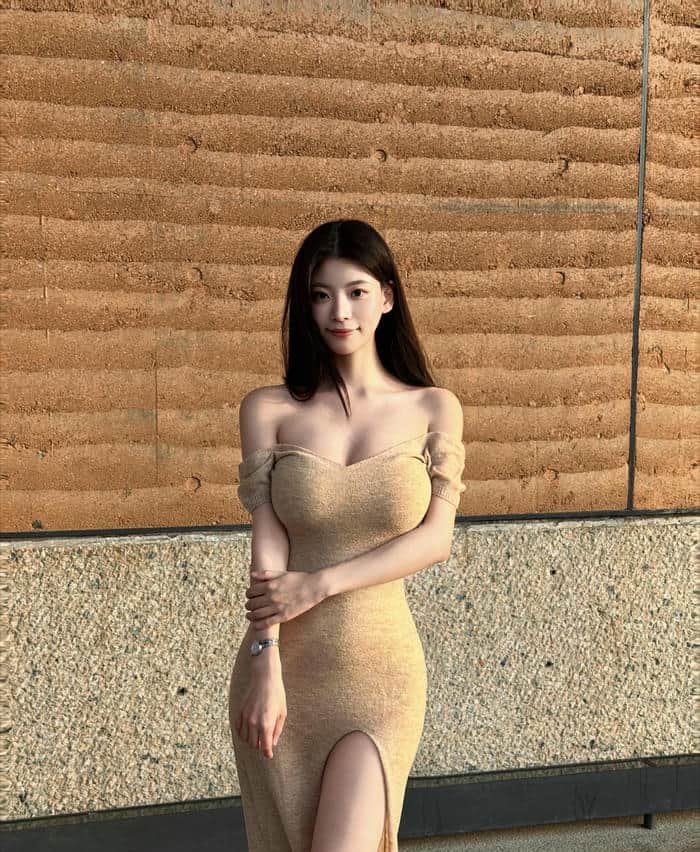 ảnh gái xinh quyến rũ nhẹ nhàng