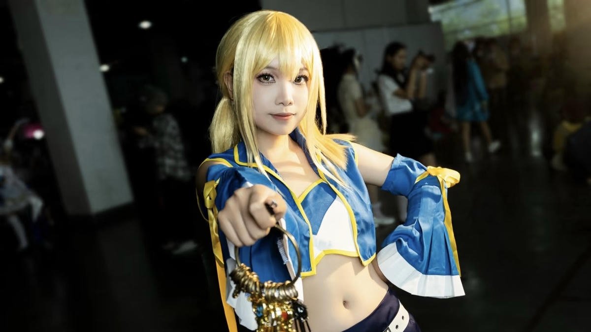 cosplay lucy heartfilia thumbnail