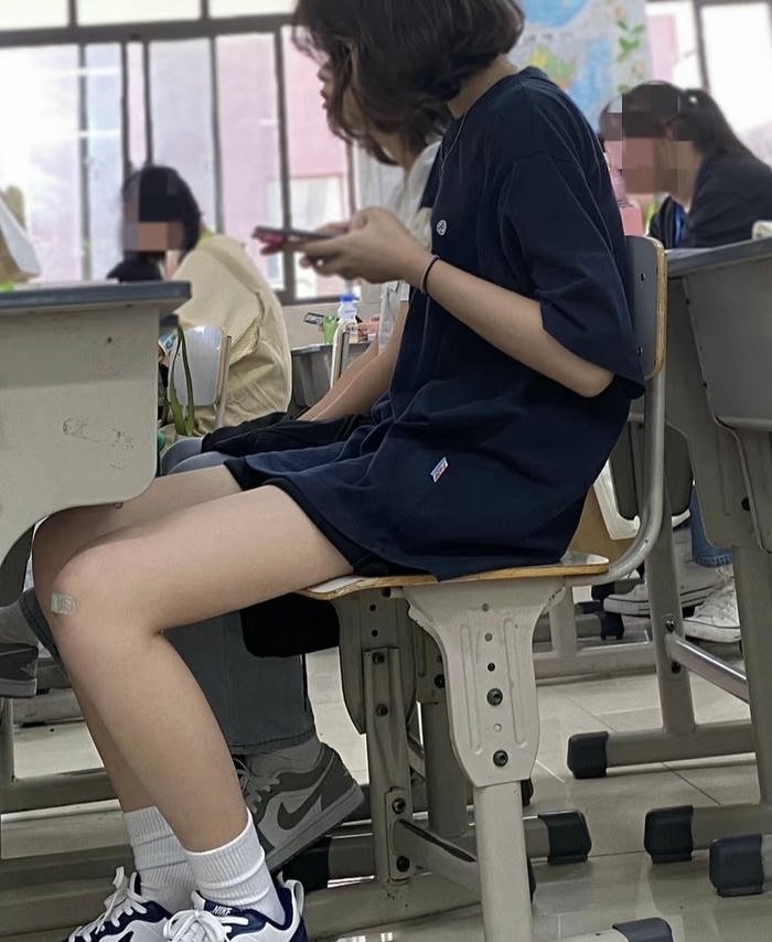 gái xinh chụp ảnh chân xinh