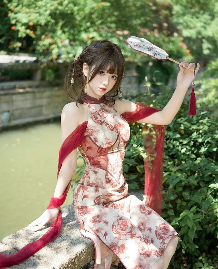 gái xinh trung quốc mặc váy cổ trang cách tân