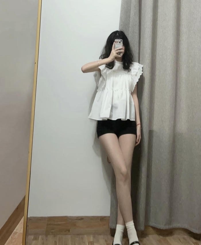 hình ảnh đùi gái xinh nổi bật