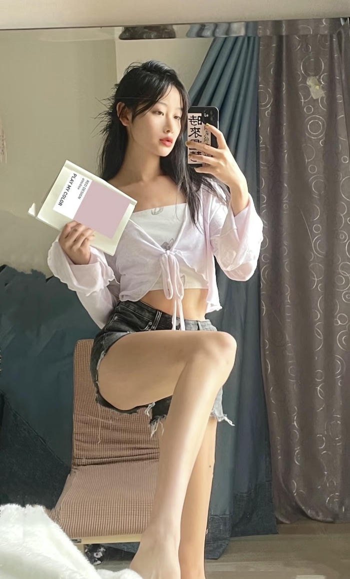 hình ảnh đùi gái xinh nổi trội