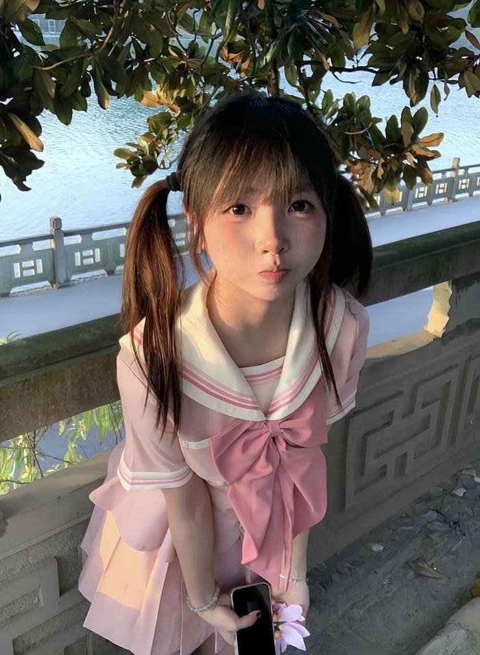 hình ảnh gái xinh cute look tiểu thư