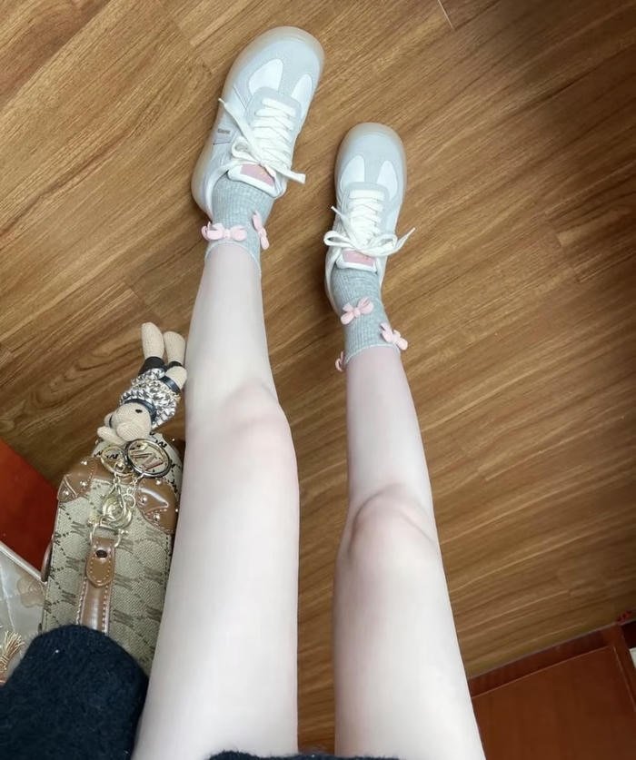 hình ảnh gái xinh đùi mịn