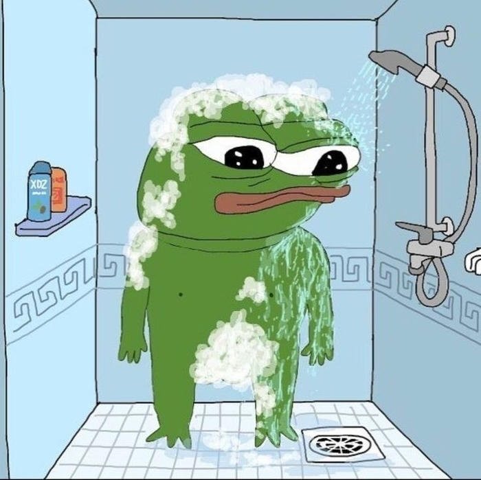 hình ảnh meme ếch xanh đang tắm