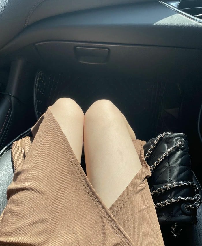 hình chụp chân gái phong cách