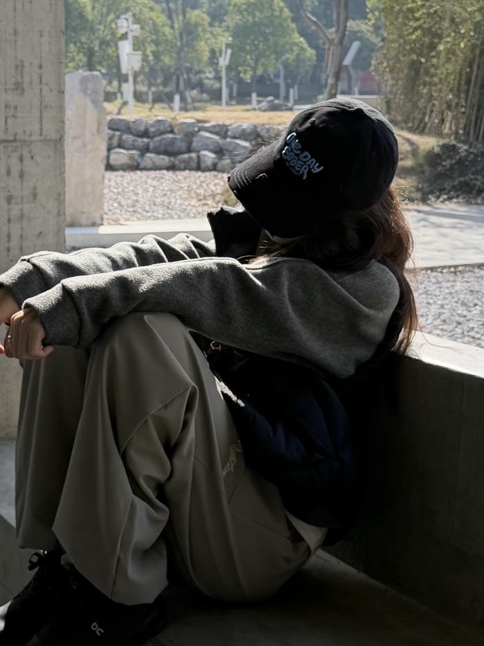 hình gái Trung Quốc che mặt phòng ngủ