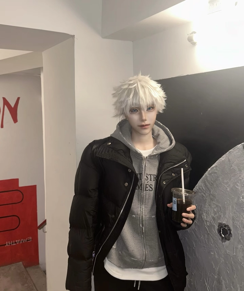 Ảnh Gojo cosplay với tạo hình chuẩn nhân vật