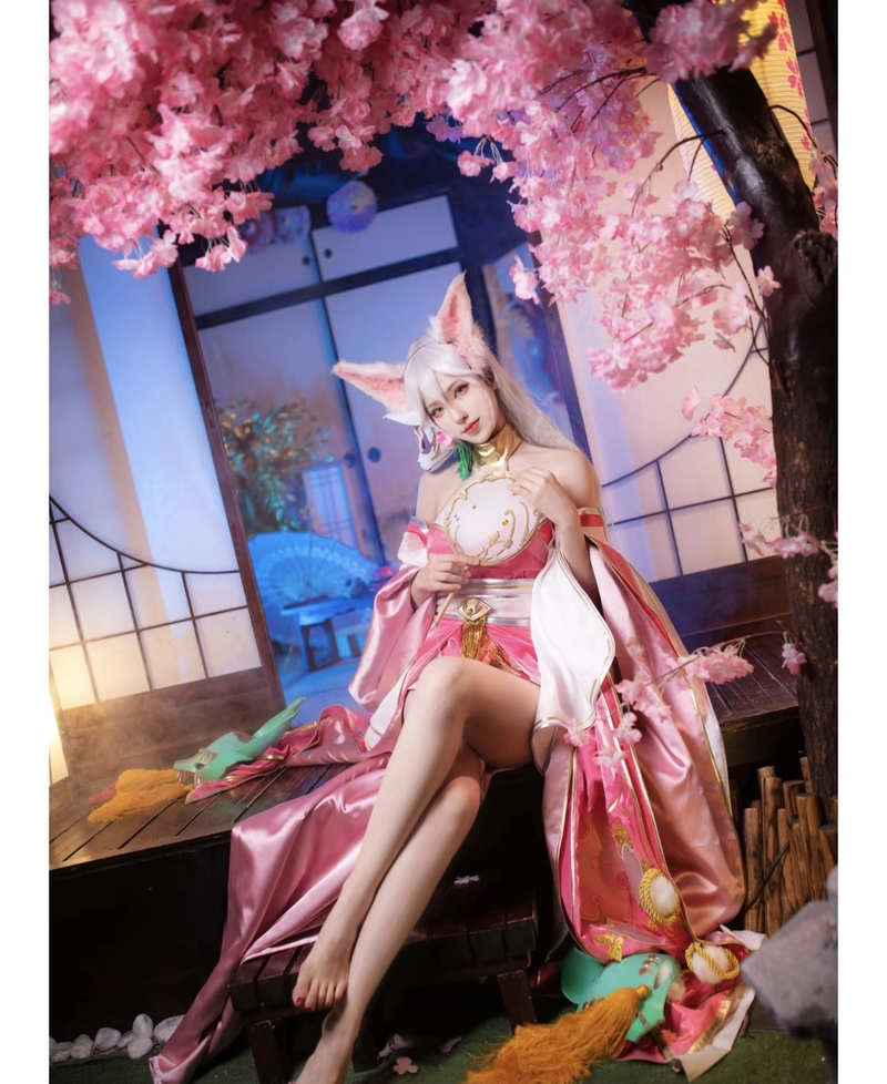 Ảnh gái xinh cosplay hồ ly với dáng vẻ thanh thoát