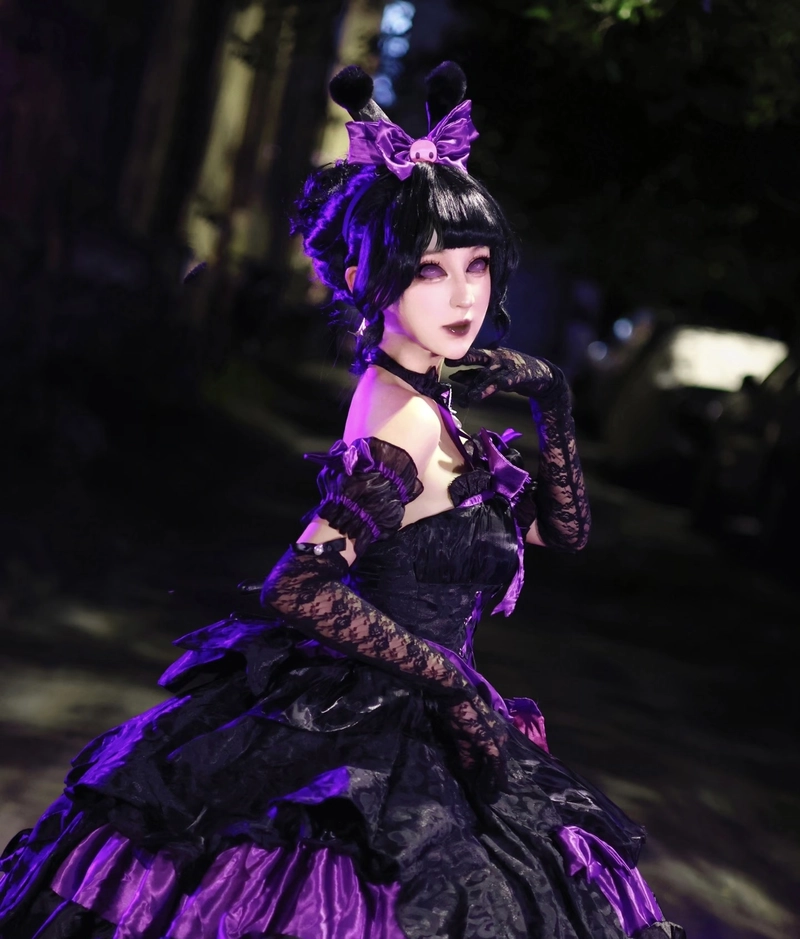 Cosplay Kurumi góc nghiêng nghệ thuật rất đẹp