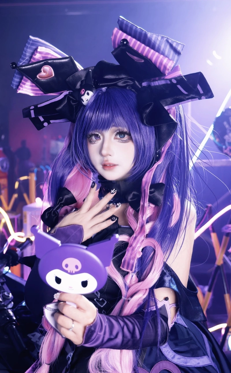 Gái xinh cosplay lạnh lùng mang nét Kurumi