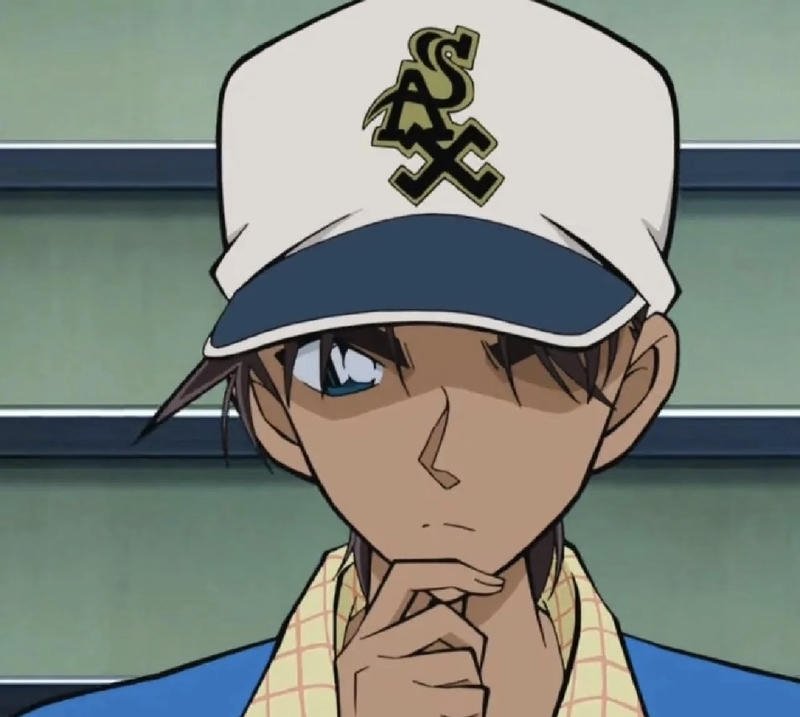 Hình Hattori Heiji thanh tú với ánh nhìn cuốn hút riêng