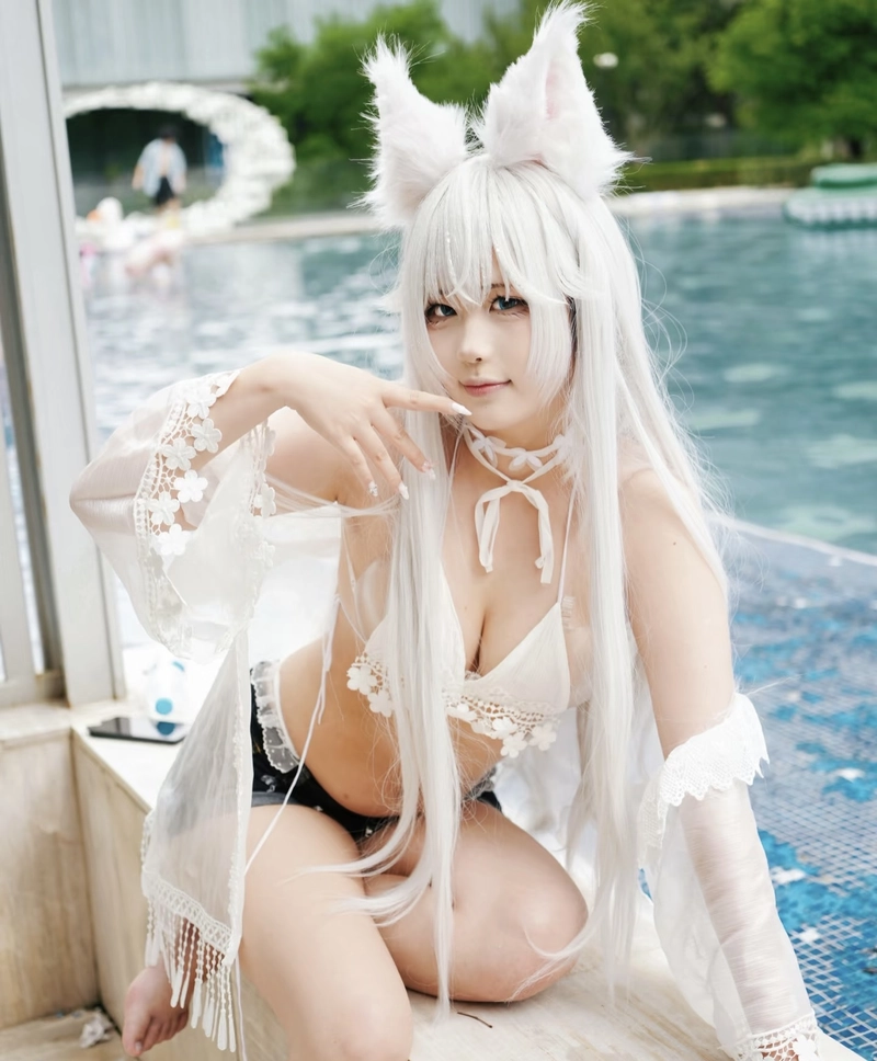 Hình ảnh cosplay nữ vú bự với đường nét mềm mại nổi bật
