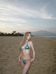 Hình bikini Xoài Non sexy khoe mông tròn quyến rũ