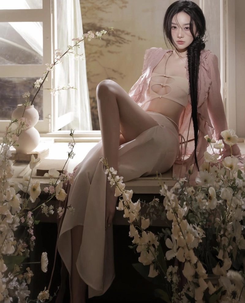 Hình jun vũ mặc bikini nàng thơ