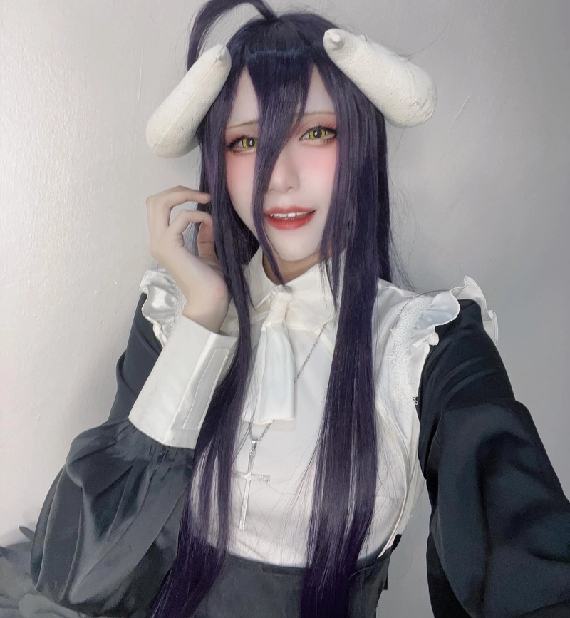 Ảnh Albedo cosplay đẹp huyền bí ma mị