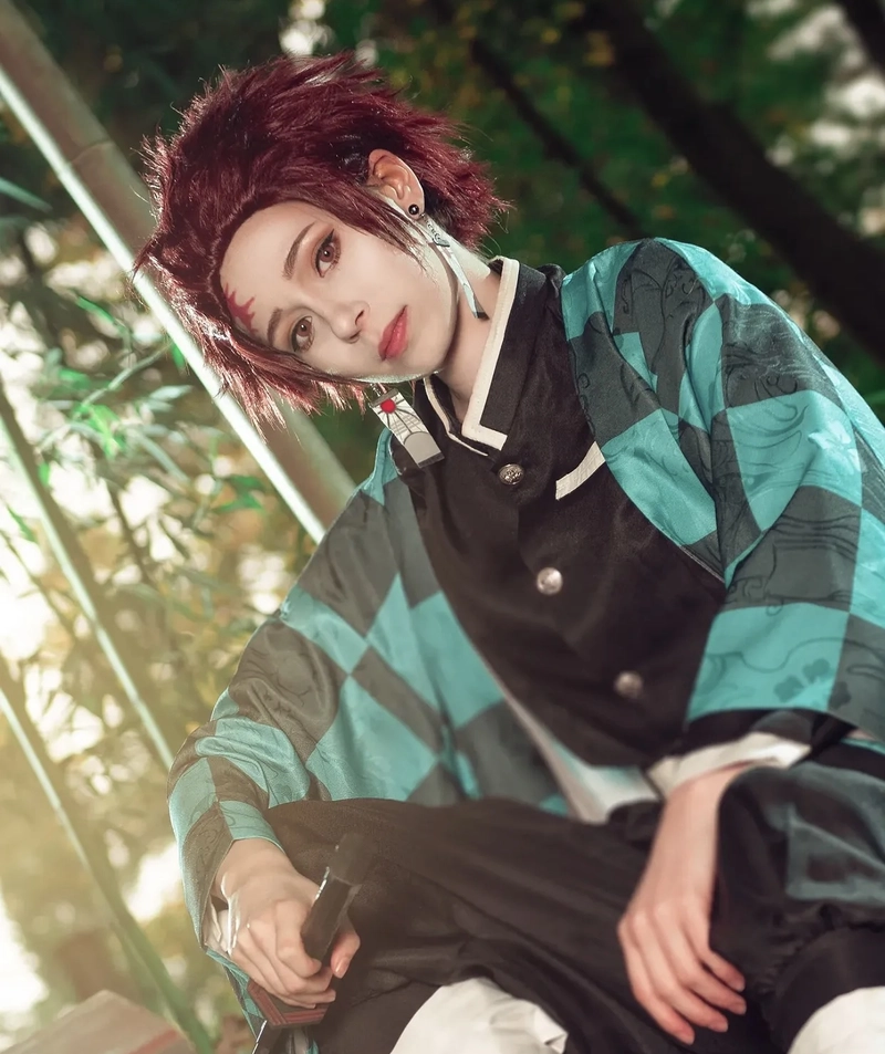 Ảnh Tanjiro cosplay kiếm sĩ diệt quỷ_