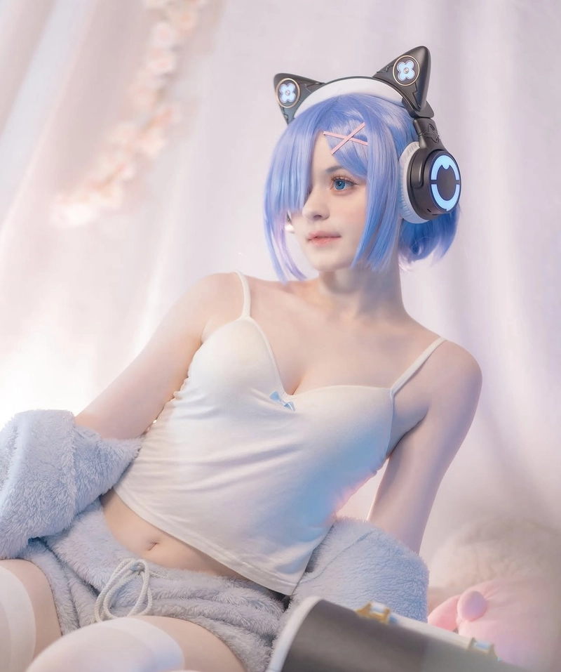 Ảnh cosplay Rem tái hiện nhân vật chân thực