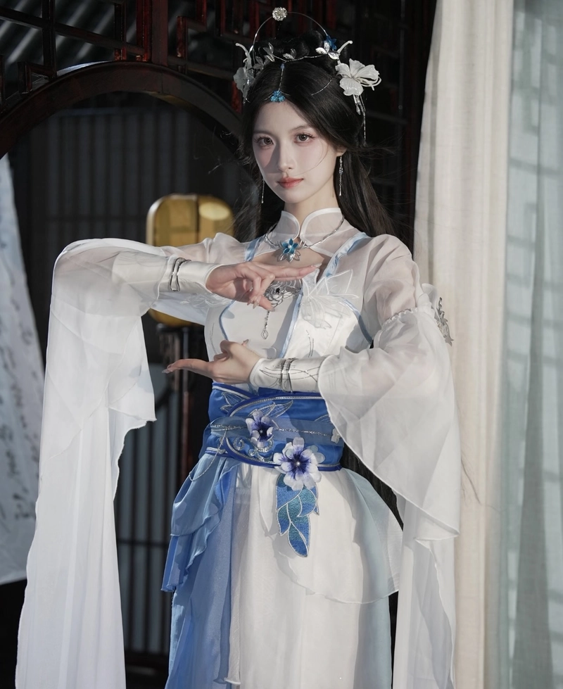 Ảnh cosplay cổ trang cô nàng xinh xắn