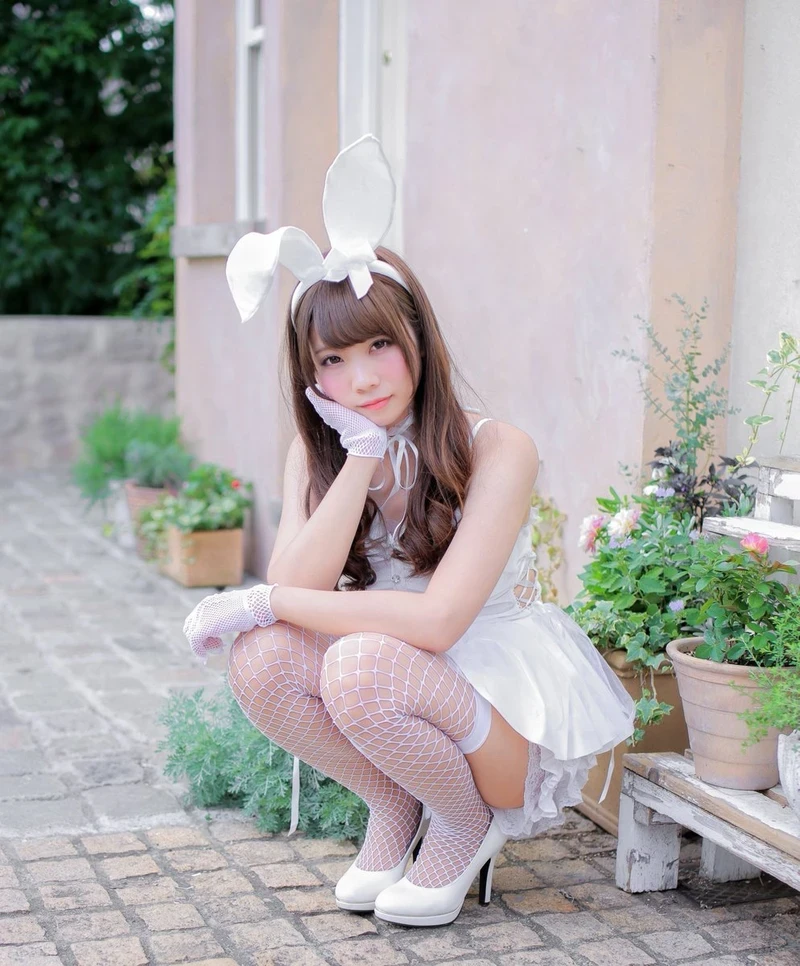 Ảnh gái xinh cosplay thỏ bikini quyến rũ nóng bỏng