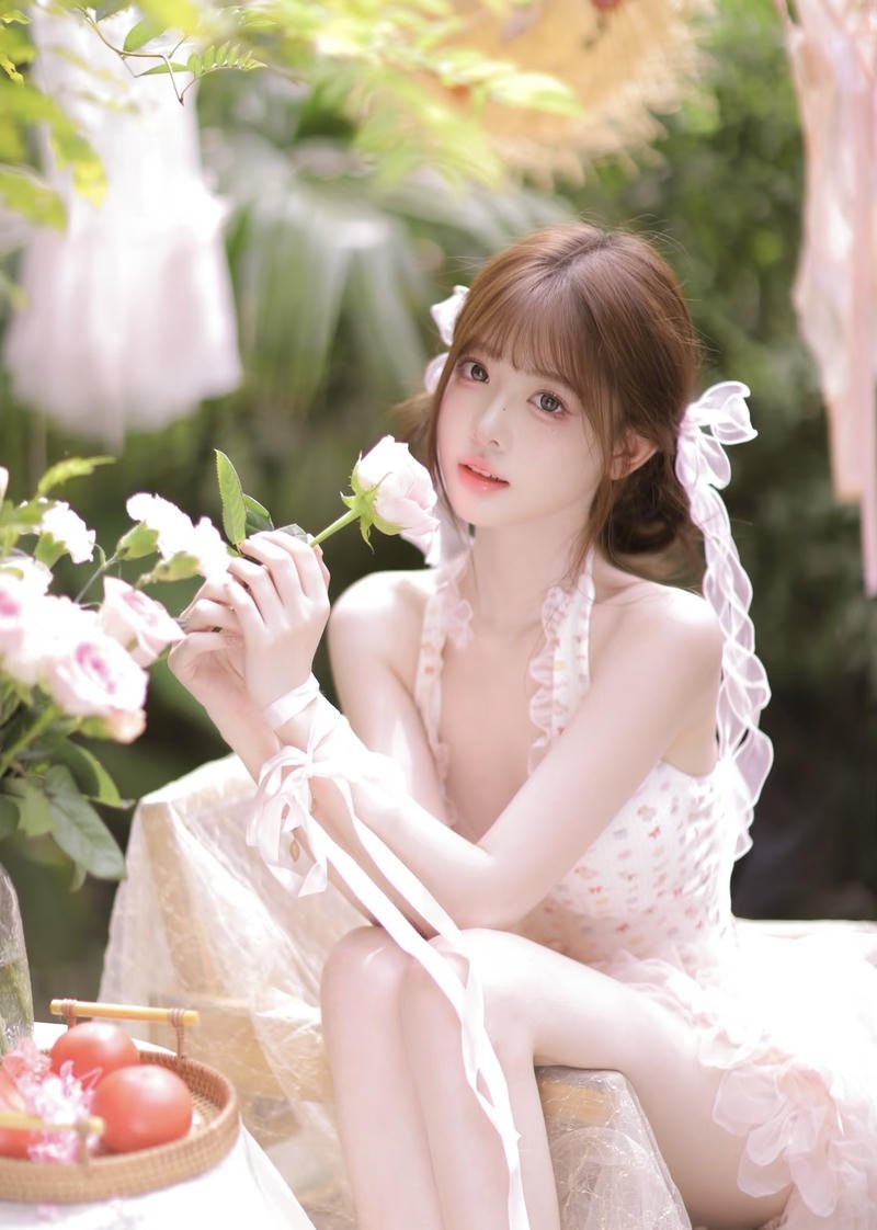 Ánh mắt ấm áp tạo sức hút của gái xinh 2k4
