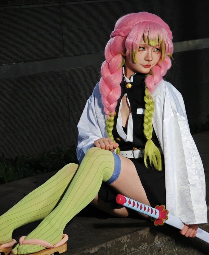 Ảnh mitsuri cosplay thần thái đáng yêu