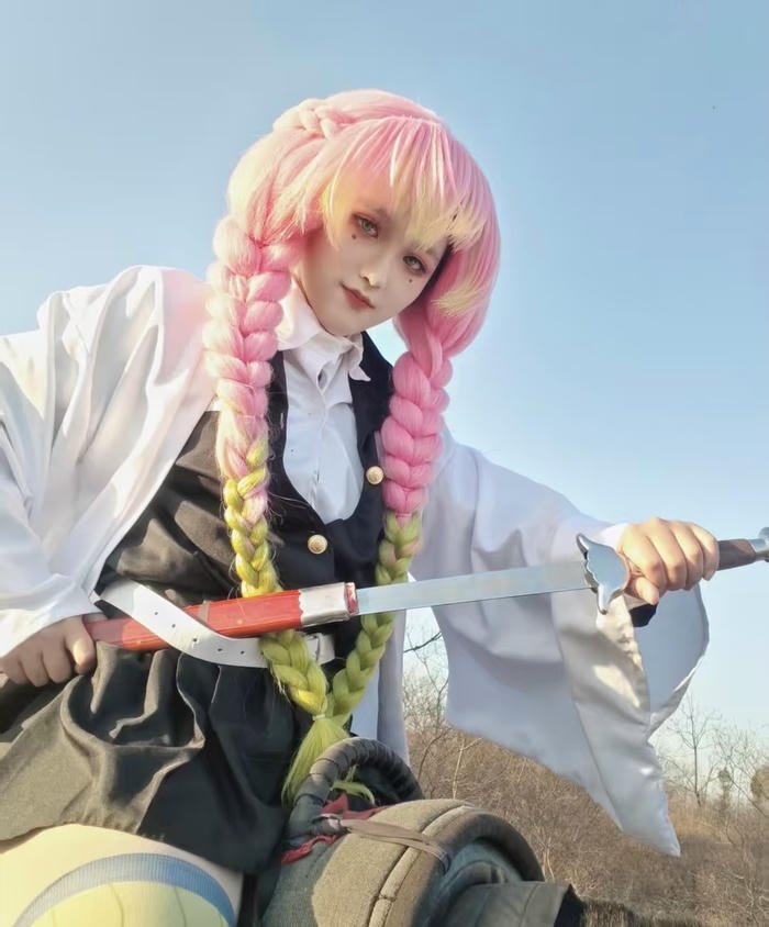 Bức ảnh mitsuri cosplay trang phục đẹp