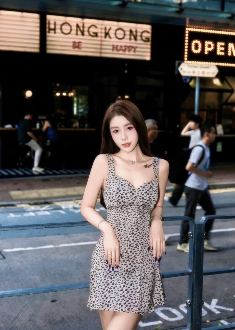 Bức gái xinh 2k7 gây ấn tượng nhờ biểu cảm đáng yêu