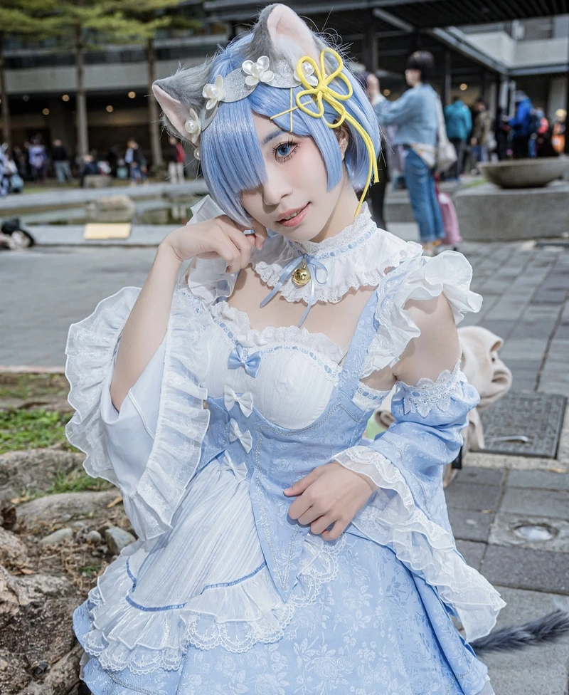 Cosplay Rem gây thương nhớ với thần thái dịu dàng