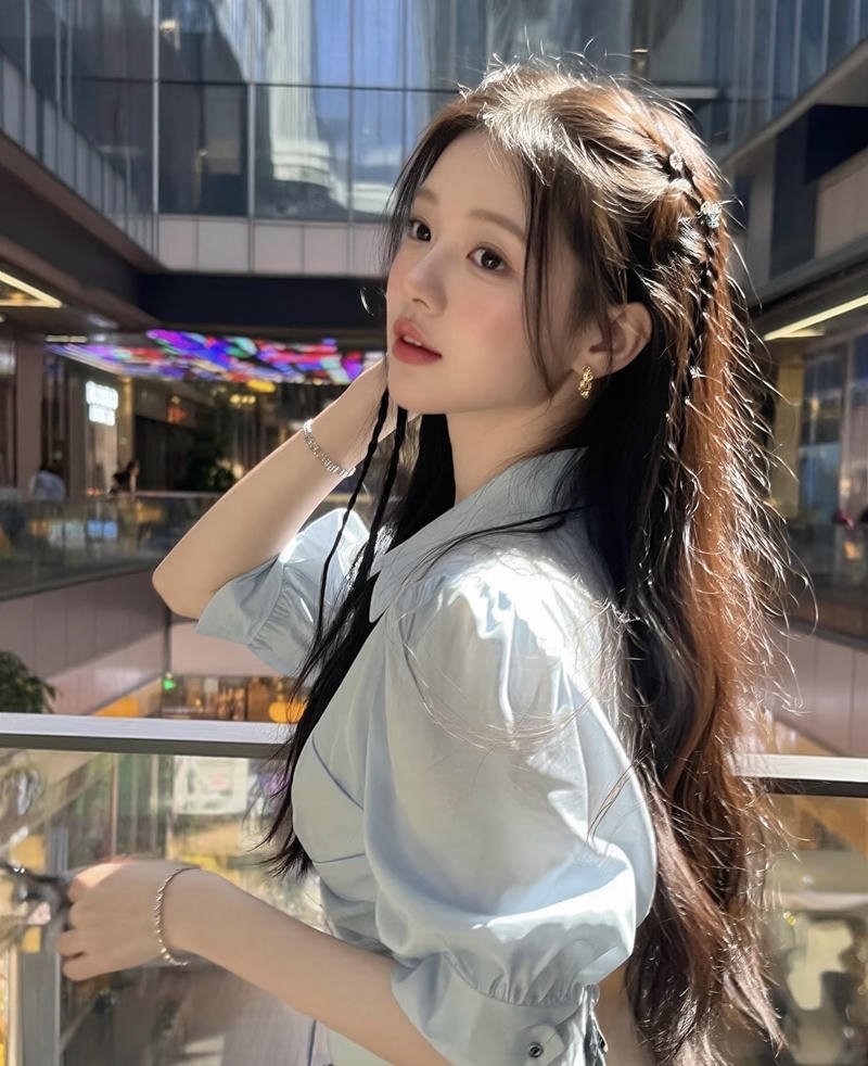 Gái 2k6 thể hiện nét riêng qua từng chi tiết nhỏ