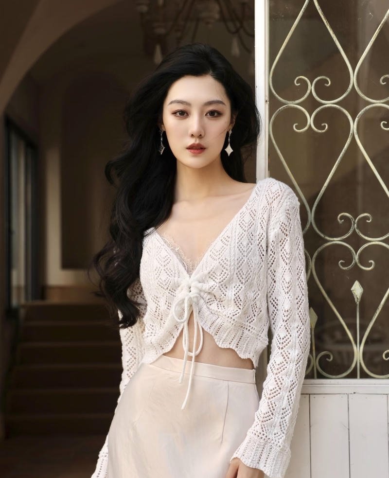 Gái xinh 9x gây ấn tượng bởi diện mạo lôi cuốn