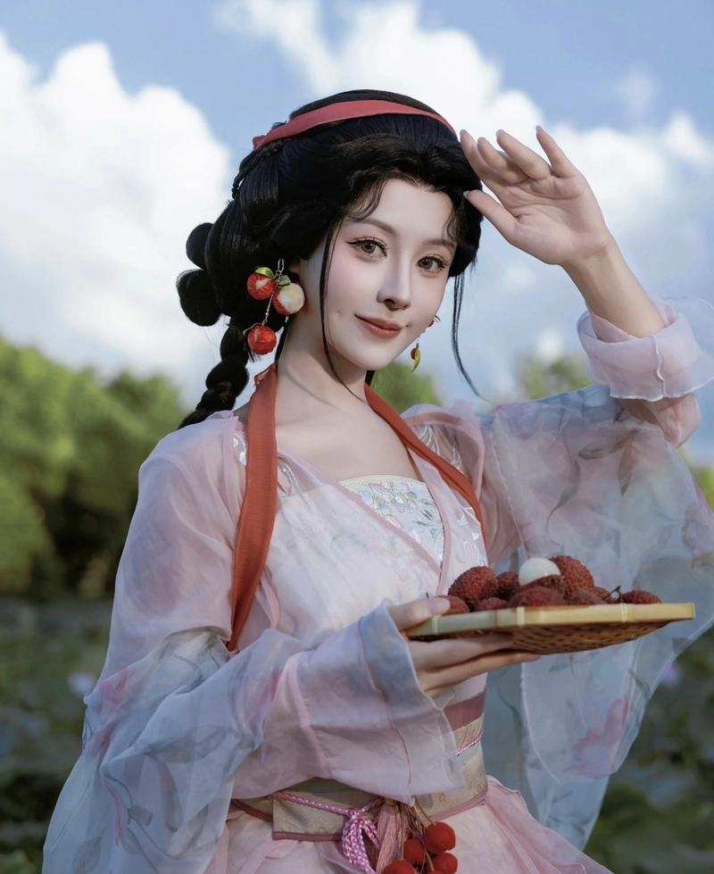 Gái xinh cosplay cổ trang nổi bật nhất